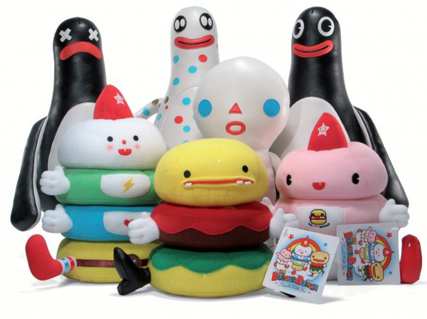 Friendswithyou ペンギン FriendsWithYou MALFI VINYL PLUSH ART